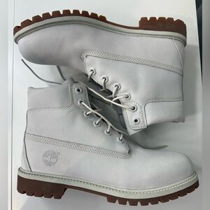 Timberland White/Light Grey Leather Boots